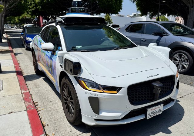 Robotaxi v Los Angeles