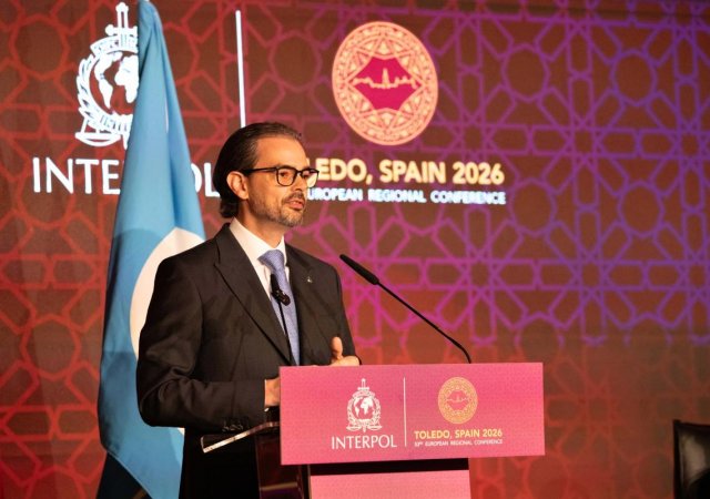 Generální tajemník Interpolu Valdecy Urquiza při zahájení 53. evropské regionální konference Interpolu v Toledu ve Španělsku 20. května 2026