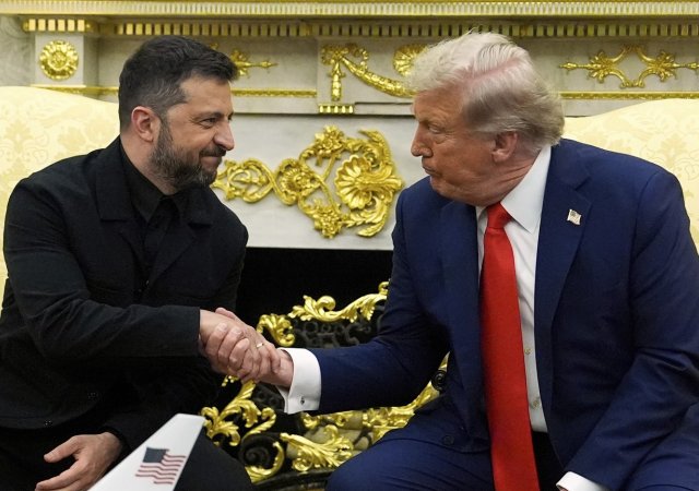 Ukrajinský prezident Volodymyr Zelenskyj a americký prezident Donald Trump