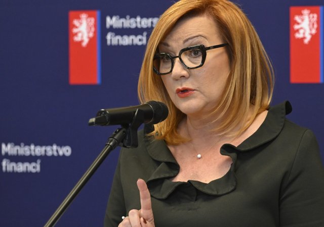 Alena Schillerová, ministryně financí