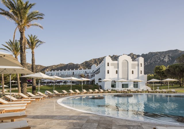 Falkensteiner Resort Capo Boi je rodinný resort se silným důrazem na soukromí.