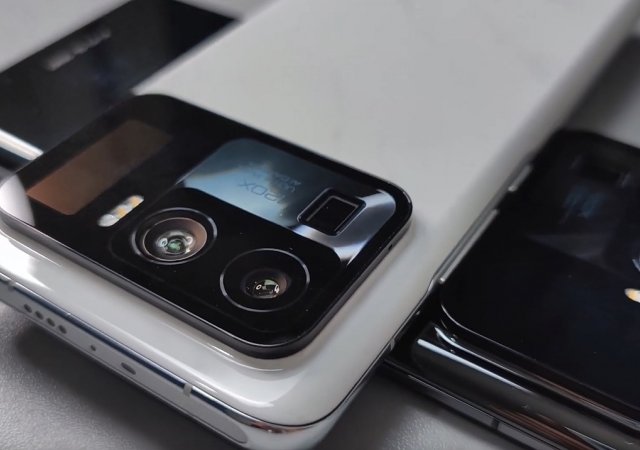 Cíl Xiaomi předstihnout Apple má trhliny. Výrobce mobilů propustí tisíce lidí