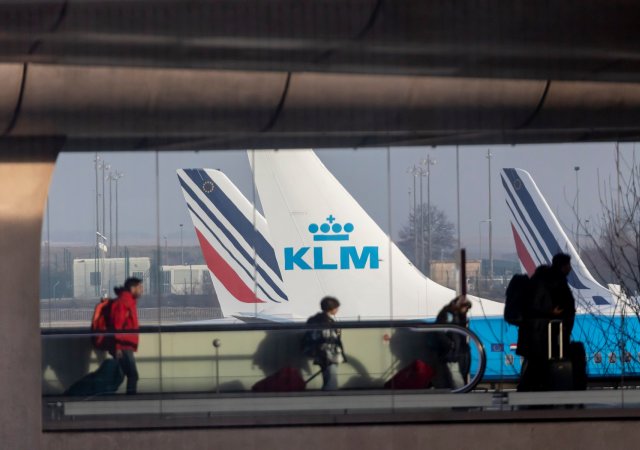 Air France-KLM těží z postcovidového zájmu o cestování. Ale stačilo to jen na snížení ztráty