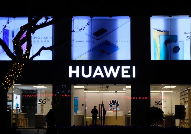 Washington znervózněl. Huawei má kromě Pekingu i další nečekané podporovatele - tchajwanské firmy