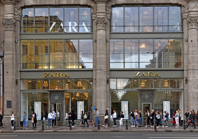 Zara v Rusku zavírá.