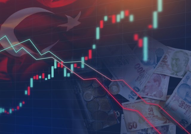 Turecká lira ztrácí, vůči koruně je nejlevnější v historii