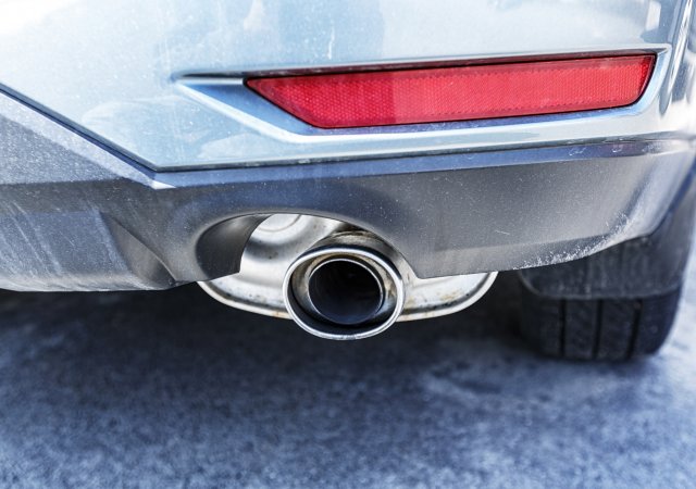 Auto se spalovacím motorem