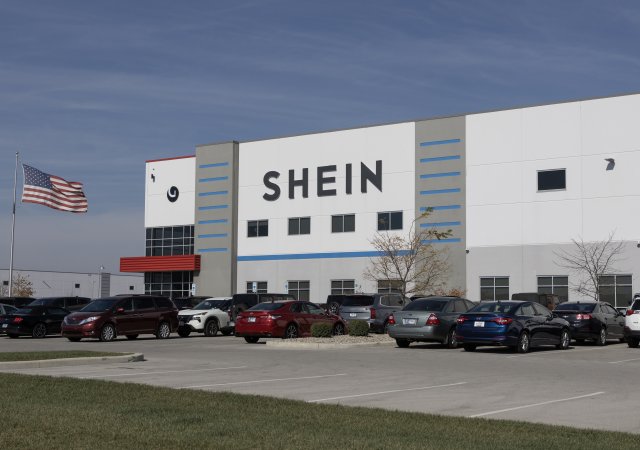 Shein masivně navyšuje ceny. V USA nejvíc podraží kuchyňské utěrky