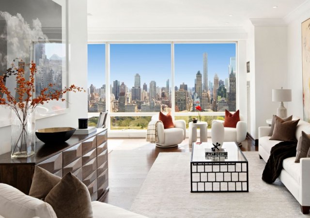 Popová hvězda Janet Jackson prodala po čtvrtstoletí svůj byt s výhledem na newyorský Central Park na 8,8 milionu dolarů.