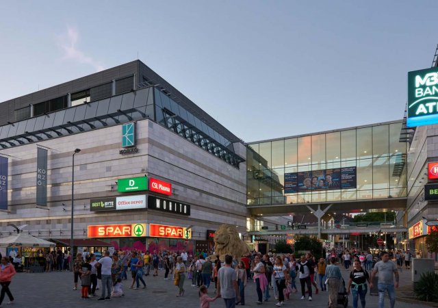 DRFG posiluje v Maďarsku, kupuje obchodní centrum Korzó v Nyíregyháze