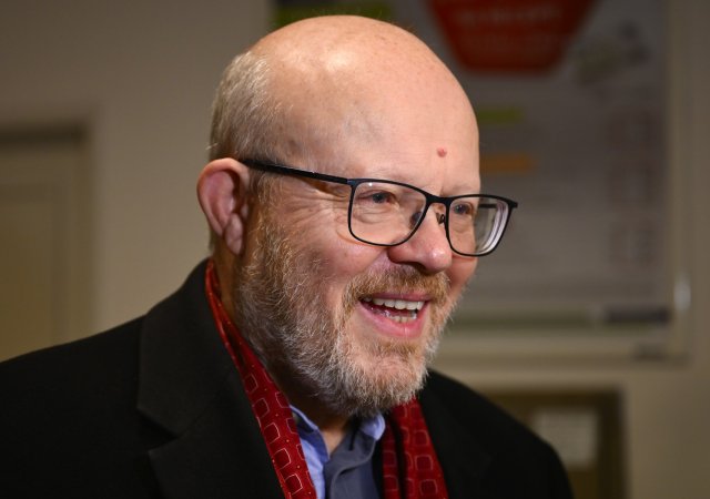 Vlastimil Válek
