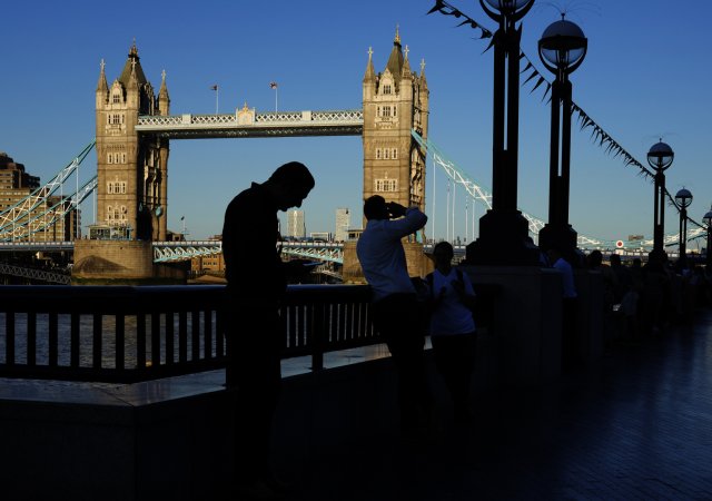Brotánie, Tower bridge