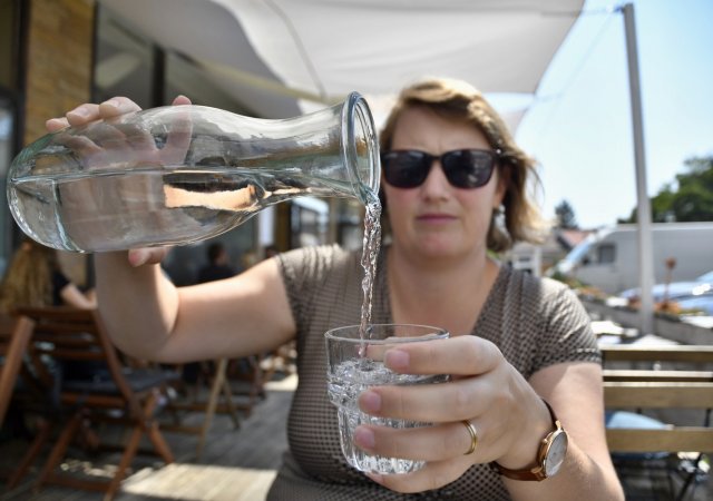 Pijete málo? I mírná dehydratace může rozhodit mozek i energii