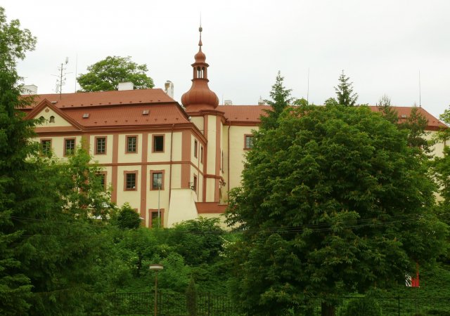 ÚZSVM nabízí počtvrté k prodeji barokní zámek Bezdružice
