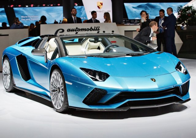 Lamborghini Aventador Roadster