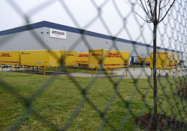 Půlkilometrová hala pro Amazon rozdělila Boršov. Stavět se má ještě letos