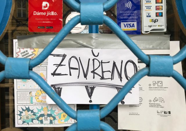 Kolik by veřejné kase vyneslo, kdyby 1. květen přestal být státním svátkem?