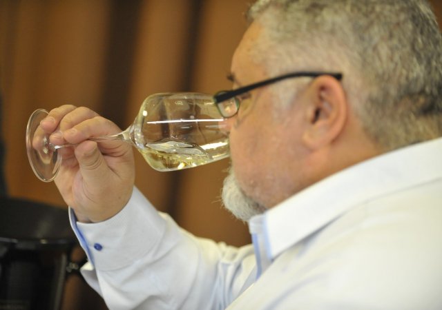 Přístroj nahradí degustátora, měl by pomoci bránit padělání vína a uchovat jeho chuť i do budoucna