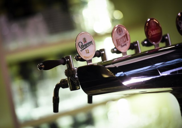 Pivovarům Staropramen rostou tržby