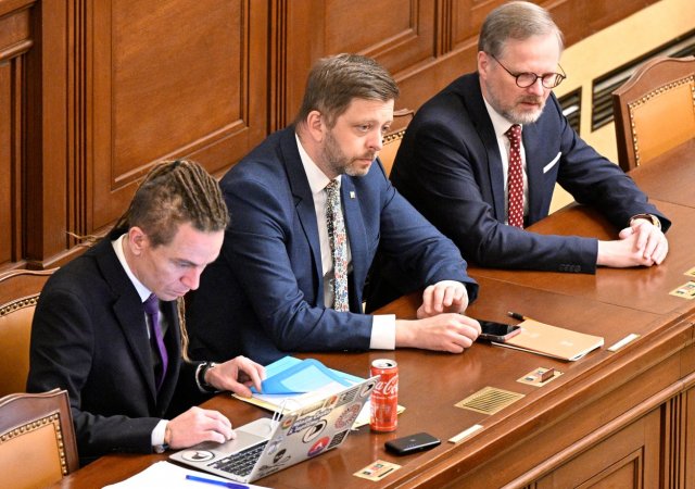 Česko má zvláštní talent řešit nesmysly a podstatné věci nechat ležet