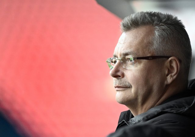 Tvrdík v Pekingu požádal čínského premiéra o přímé letecké spojení s Prahou