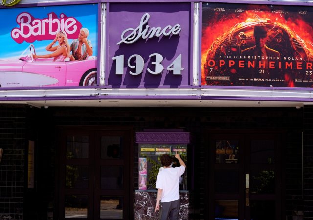 Snímek Barbie se zapsal do historie. Režisérka je první ženou, jejíž film vydělal miliardu