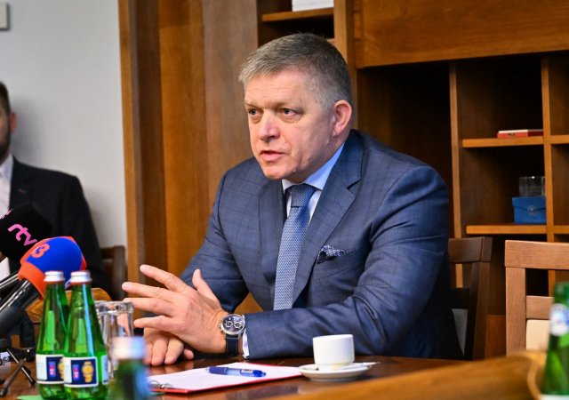 Fico: Slovensko podmiňuje podporu Ukrajiny zárukami, že peníze nebudou zpronevěřeny