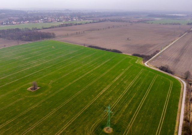 Obyvatelé Dolní Lutyně v referendu odmítli stavbu továrny na výrobu baterií