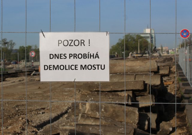 Bourání na Libeňském mostě