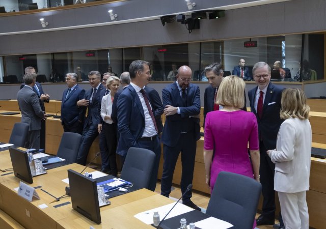 Unijní lídři se na jménech nových šéfů unijních institucí neshodli