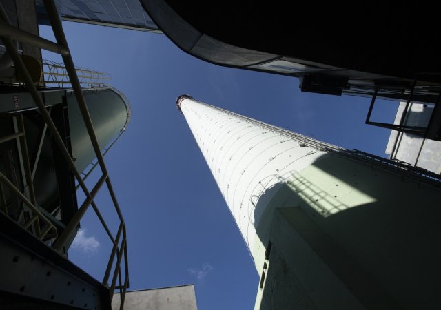 Elektrárna Kolín společnosti Veolia Energie přešla ze spalování uhlí na biomasu