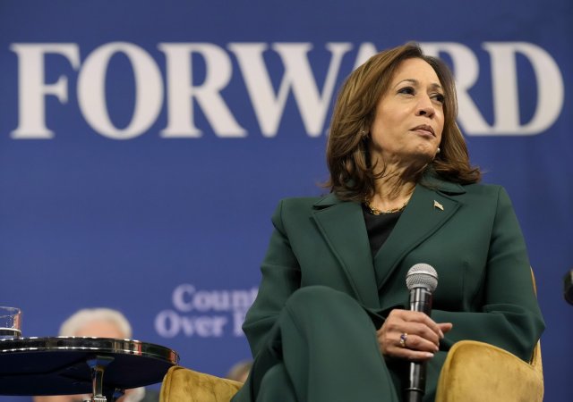 Kamala Harrisová zvažuje návrat do boje o Bílý dům