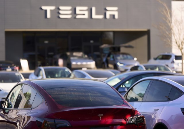 Automobilka Tesla
