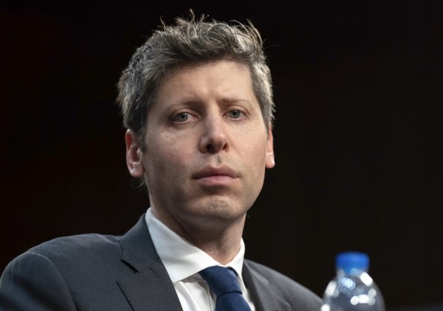 OpenAI a její šéf Sam Altman čelí první žalobě kvůli smrti teenagera.