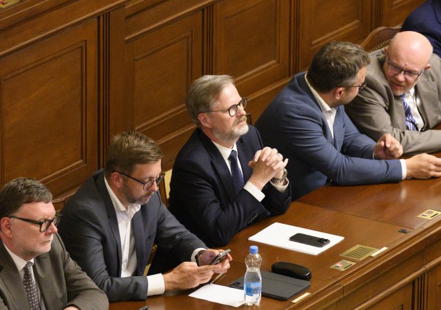 Premiér ČR Petr Fiala s dalšími členy vlády