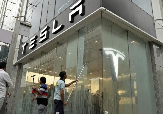 Tesla