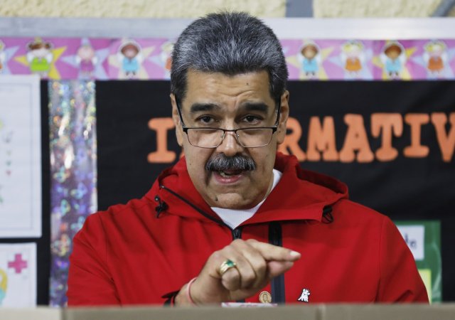 Maduro je drogový boss, tvrdí USA. Za jeho dopadení nabízejí miliardu