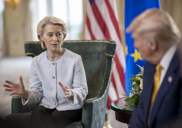Šéfka Evropské komise Ursula von der Leyenová a americký prezident Donald Trump