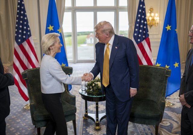 Ursula von der Leyenová a Donald Trump