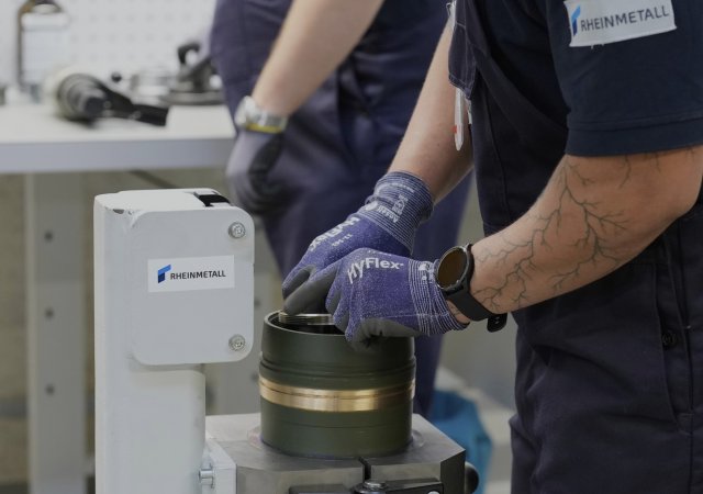 Německá Rheinmetall podepsala dohodu na výrobu střelného prachu v Rumunsku