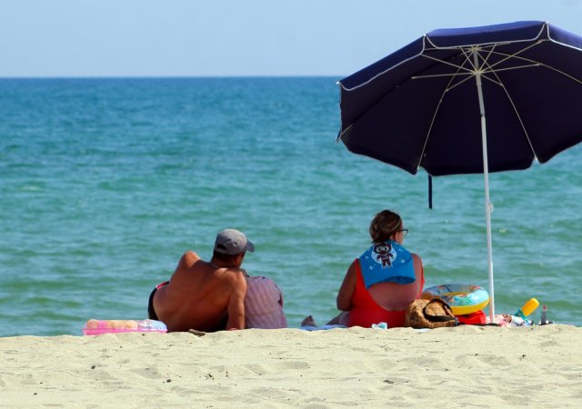 Češi mění zimní plány: hory ustupují moři, roste zájem o exotiku