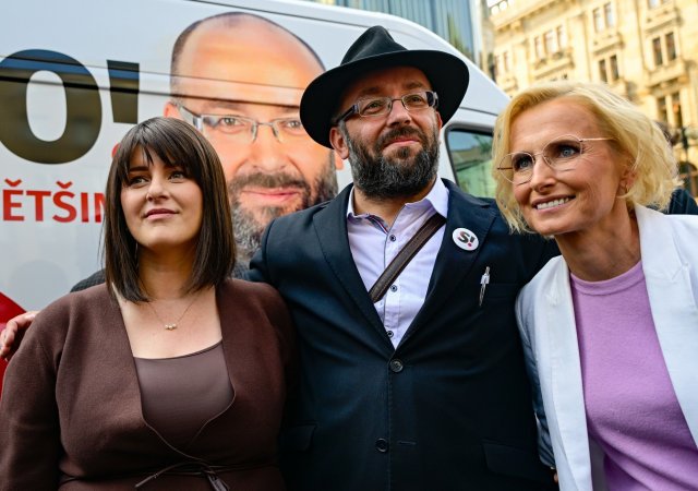 Jana Maláčová, Daniel Sterzik a Kateřina Konečná