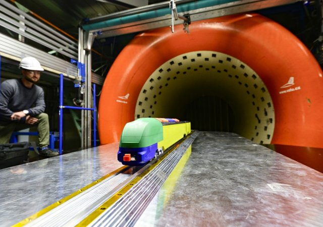 Začalo testování nové vlakové soupravy Škoda 26Ev pro Arrivu