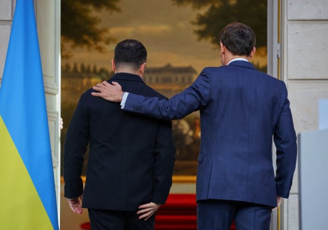 Emmanuel Macron a Volodymyr Zelenskyj