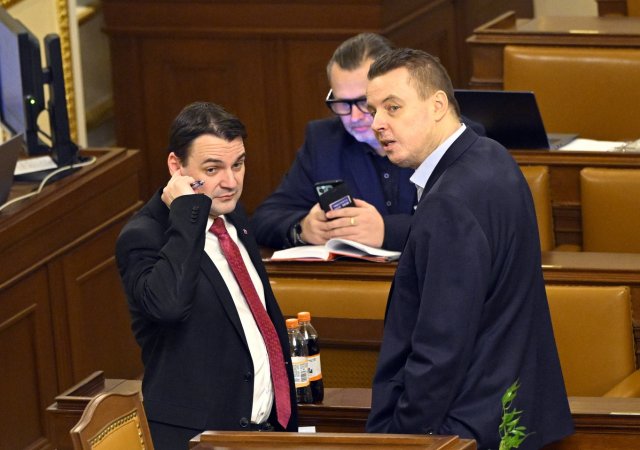 Petr Macinka (Motoristé) a Jindřich Rajchl (SPD)