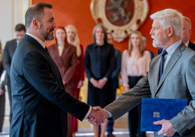 Babišův kabinet je kompletní. Pavel jmenoval Červeného ministrem životního prostředí