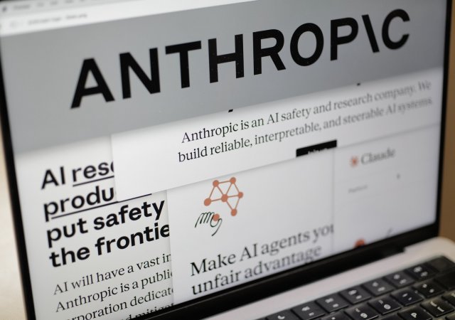 Anthropic má nový model AI, který se bojí ukázat světu