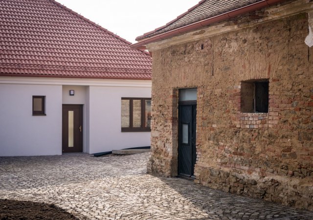 Římskokatolická farnost v Myslibořících na Třebíčsku dokončila sociální byty