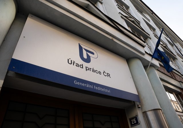 Nezaměstnanost v Česku klesla. Pomohly sezonní práce