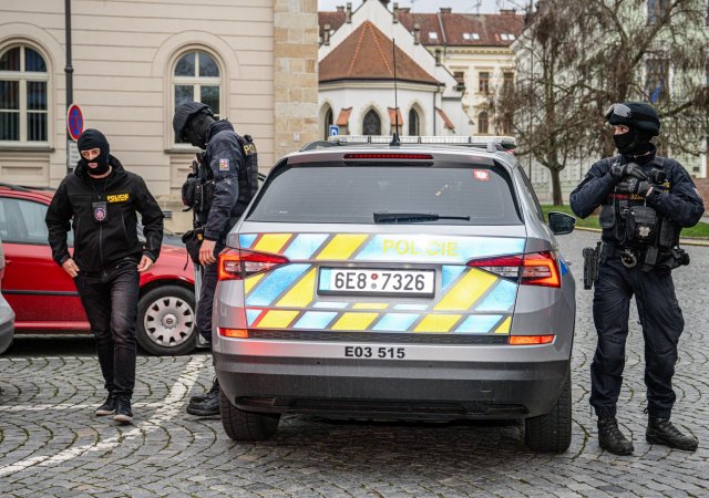 Policie stíhá za požár v Pardubicích pátého člověka, potvrdili státní zástupci